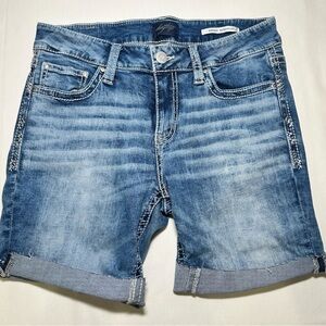 Day trip jean shorts